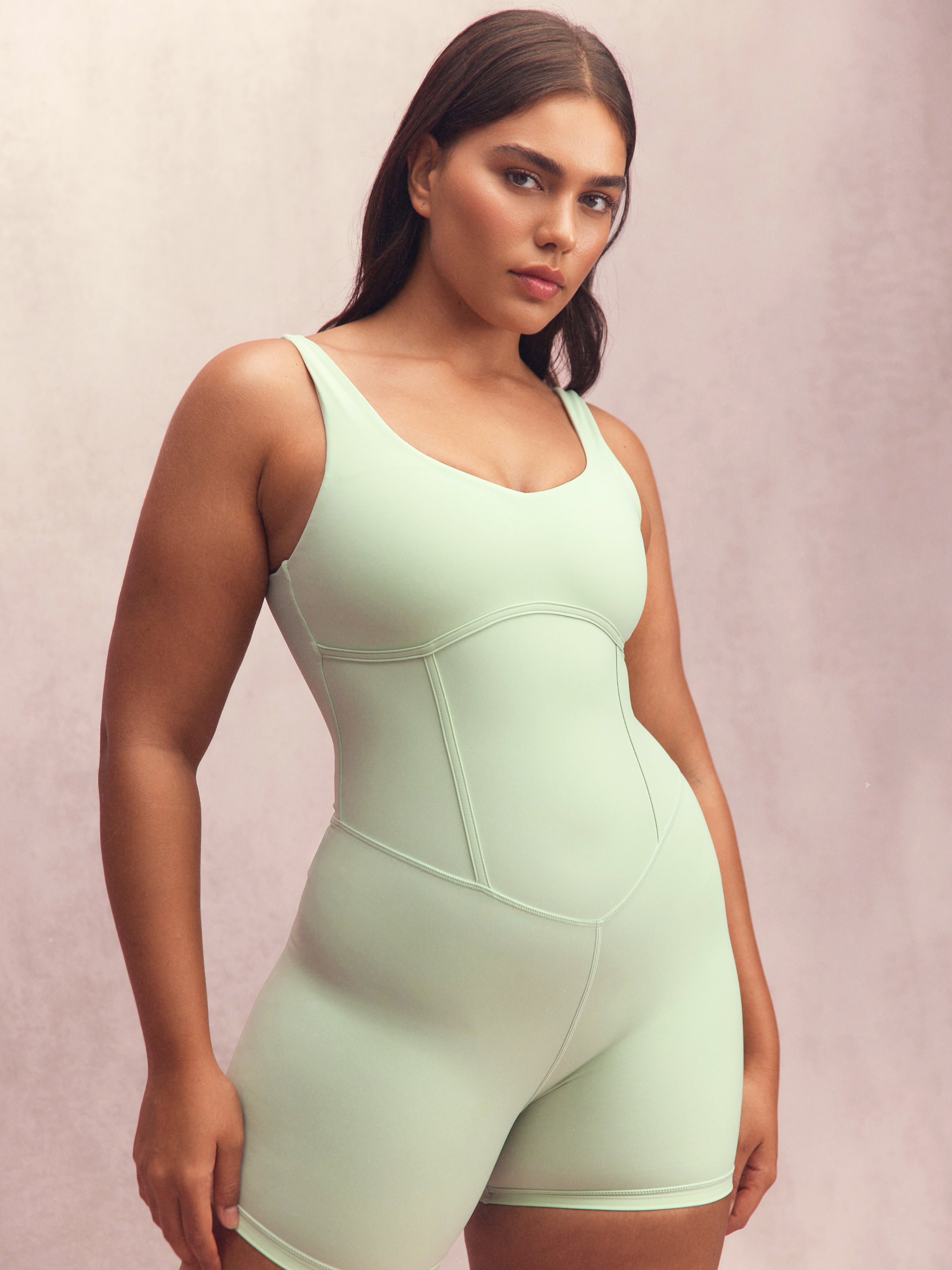 אוברול ספורט קצר בצבע ירוק מנטה סטרונגפול