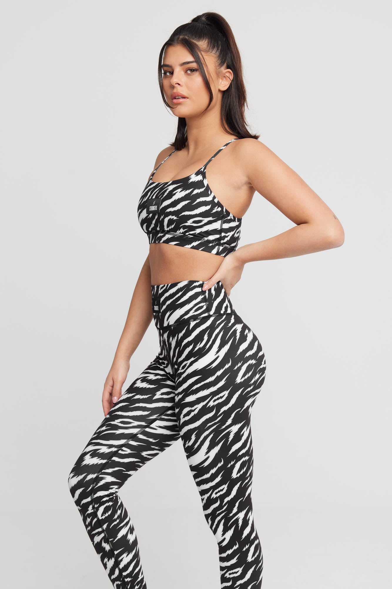 טייץ ארוך עד הקרסול בצבע שחור לבן hunter | XS