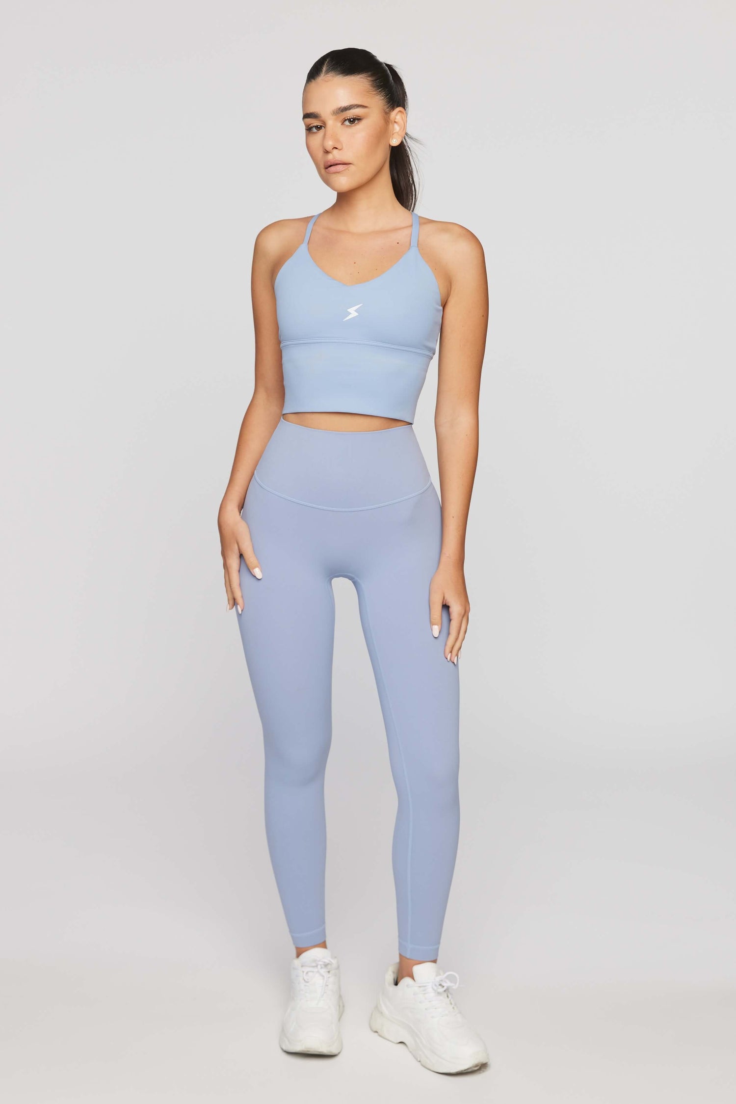 מדריך: כיצד לקנות בגדי ספורט אונליין