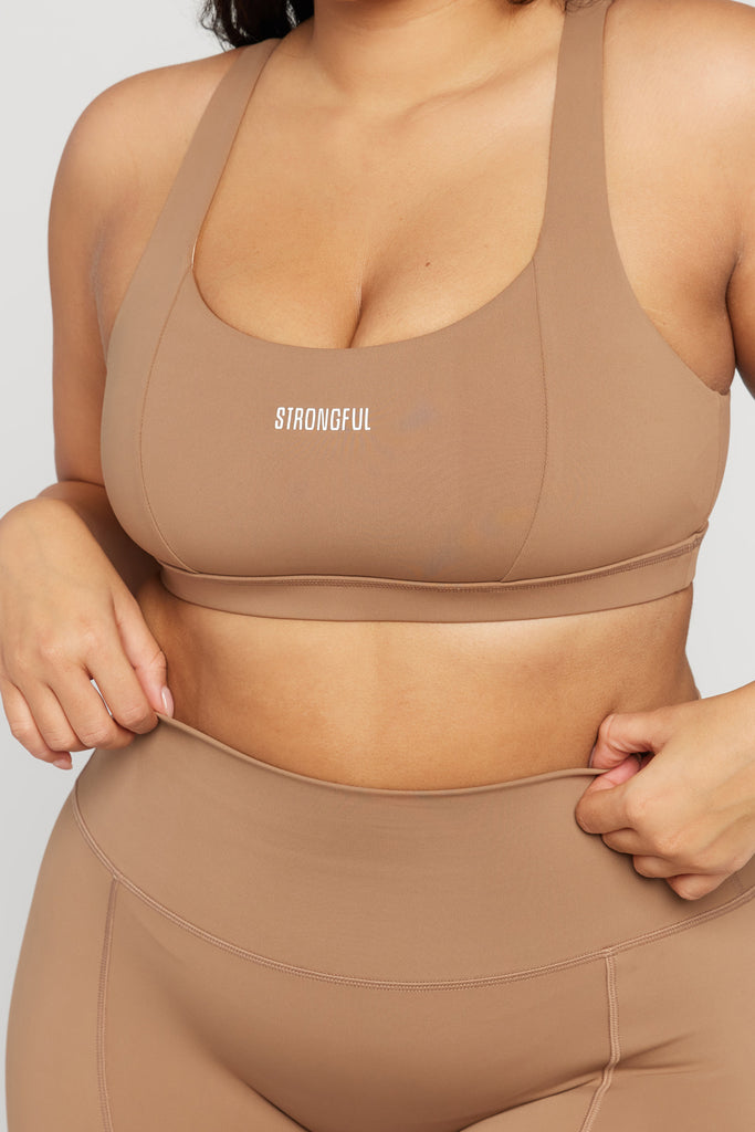 טופ מחשוף בגב Aura