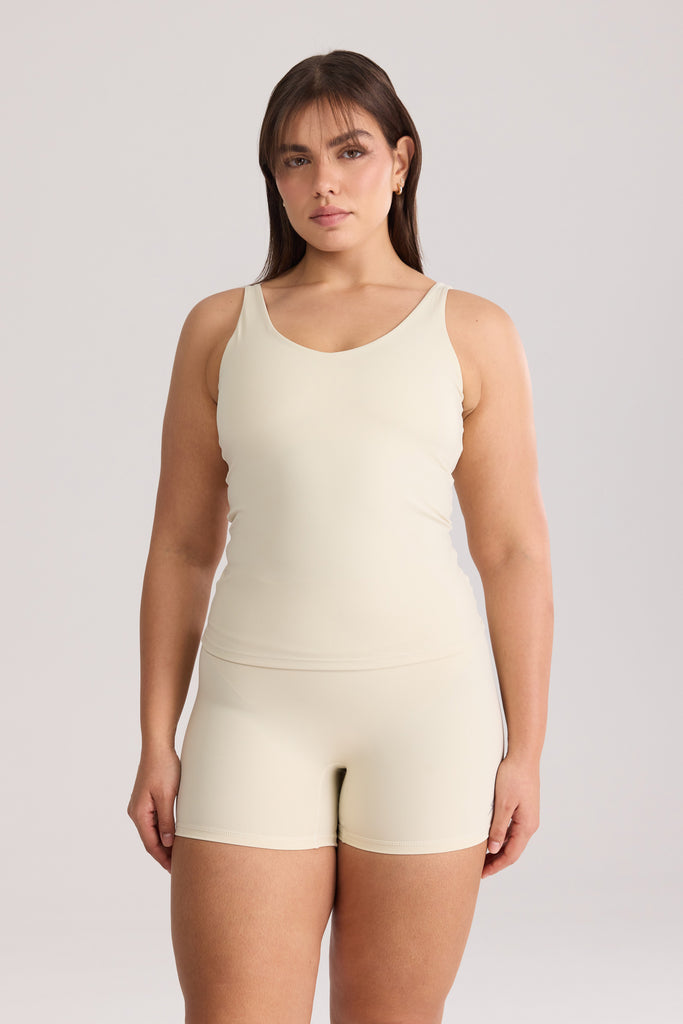 Astra גופייה קלאסית