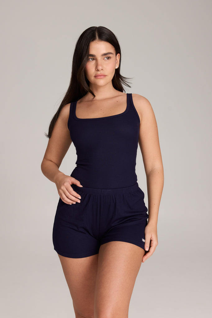 גופייה עם מחשוף מרובע ריב רך