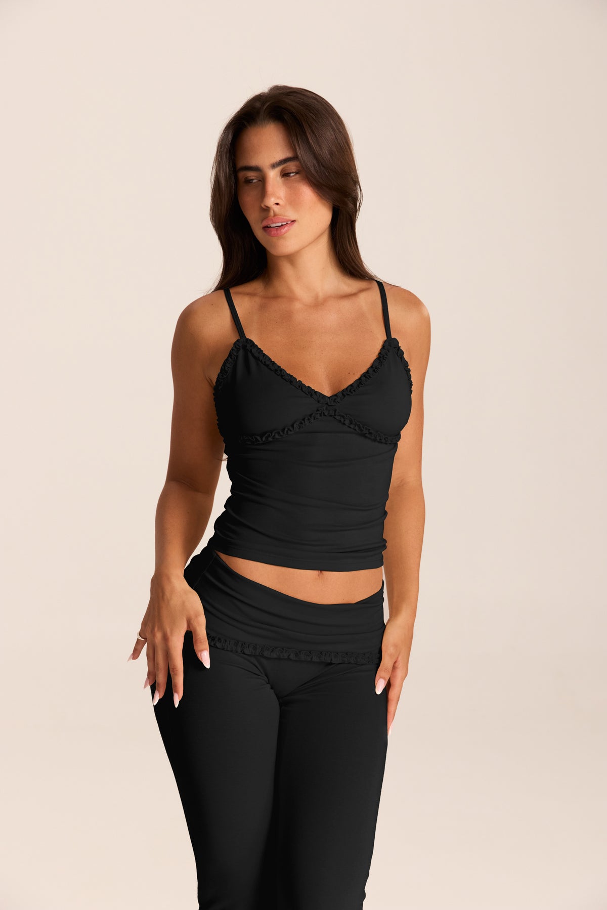 Loungewear גופייה עם עיטורי מלמלה