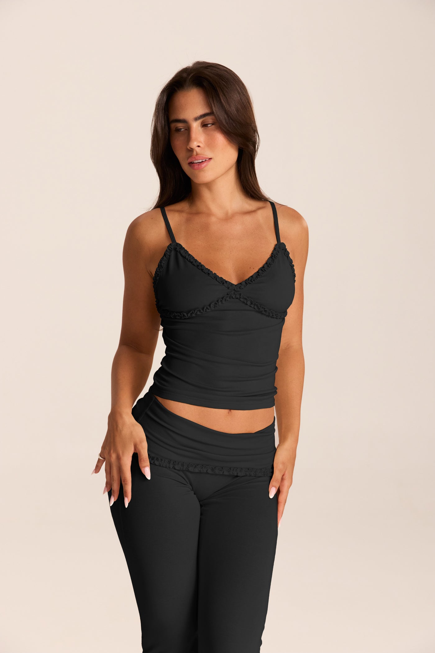 Loungewear גופייה עם עיטורי מלמלה