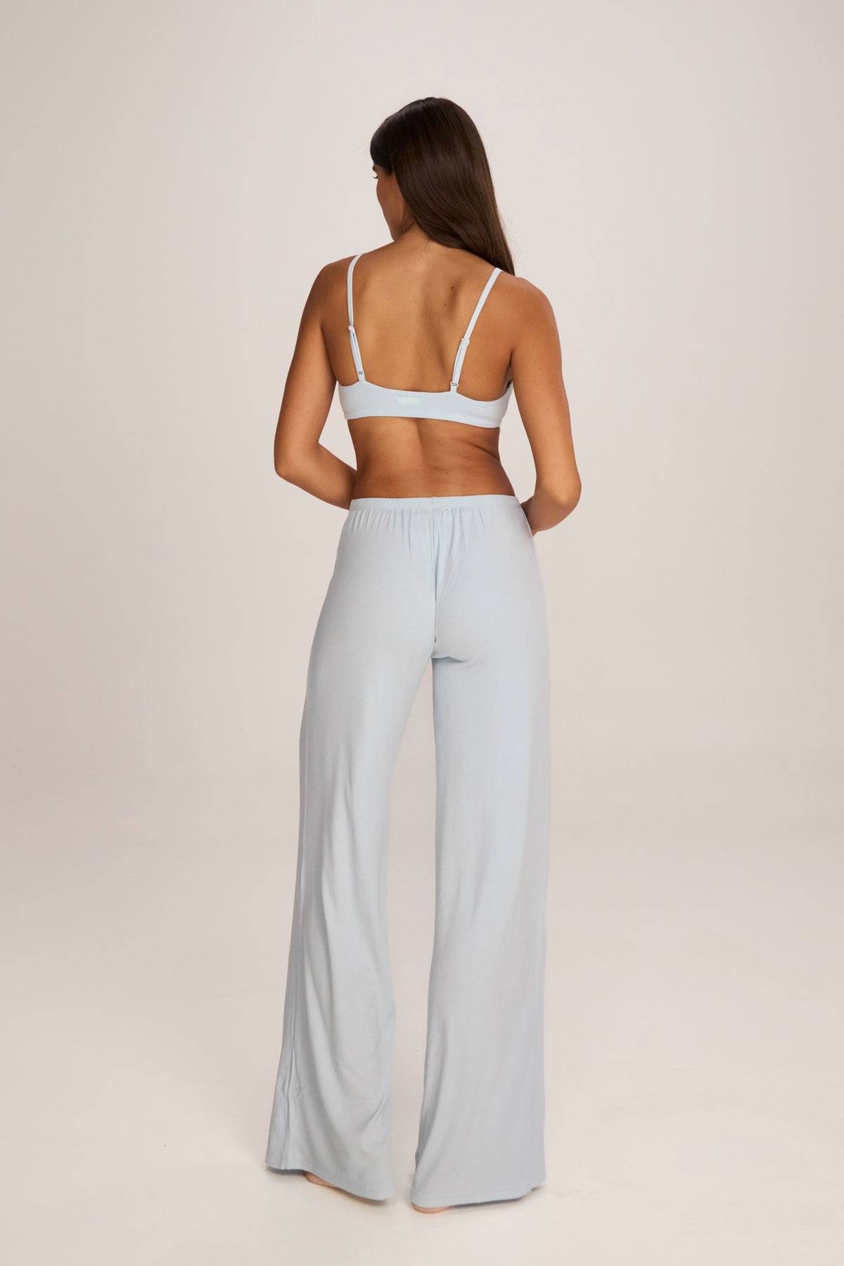 מכנסיים בגזרה רחבה ריב רך
