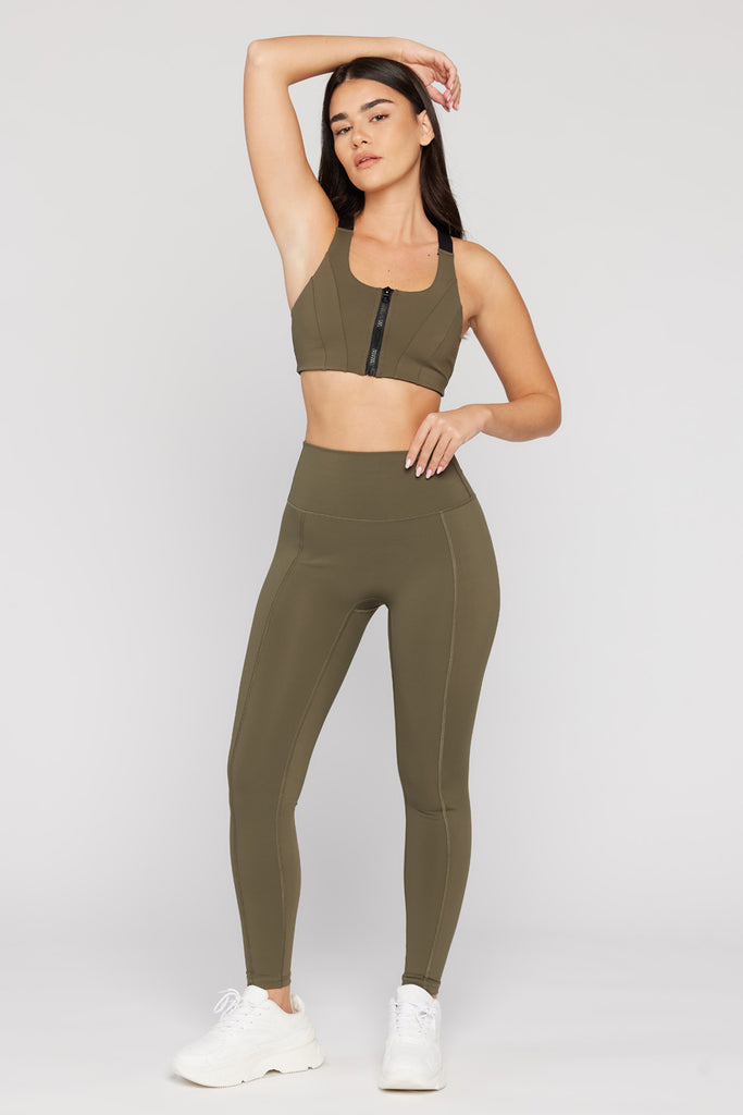 Aura - טופ ספורטיבי עם רוכסן קדמי בצבע שחור | XS