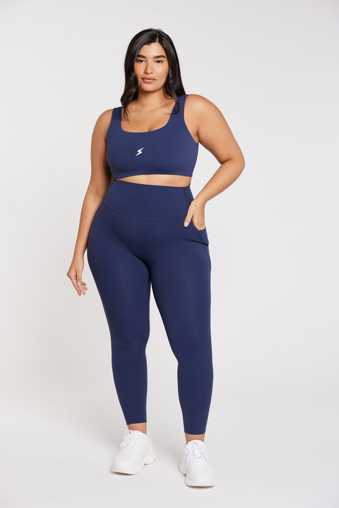 טופ ספורטיבי בצבע כחול Core | L