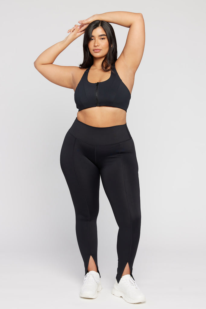 Aura - טופ ספורטיבי עם רוכסן קדמי בצבע שחור | L