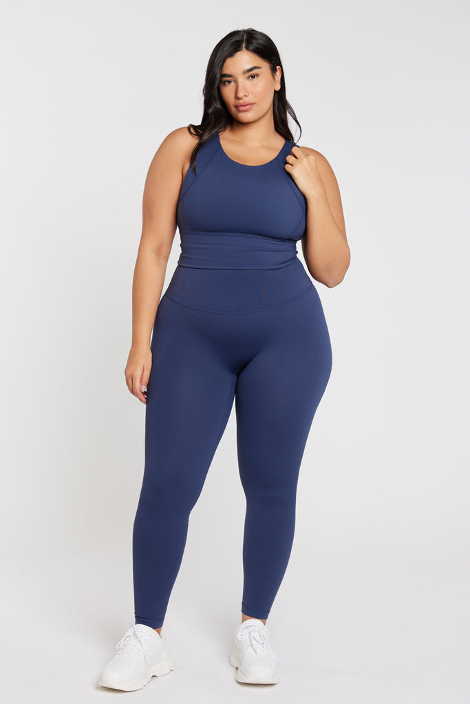 טופ ספורטיבי בצבע כחול Blaze 