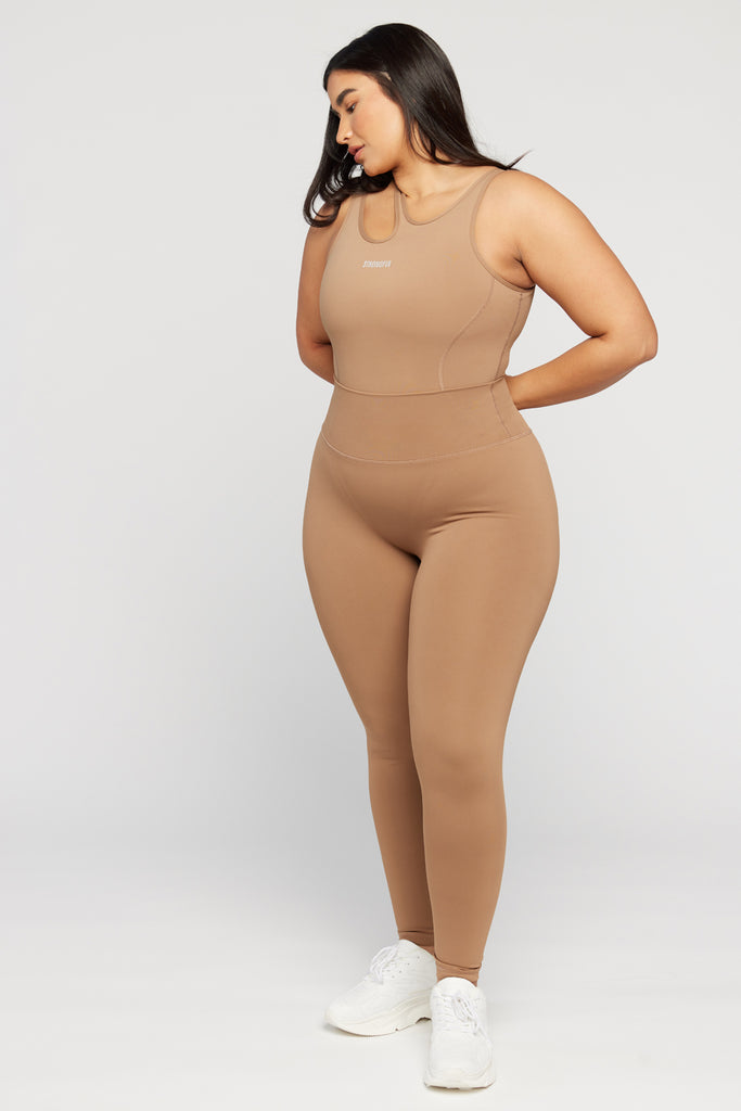 Aura - טייץ חלק בצבע מוקה | L