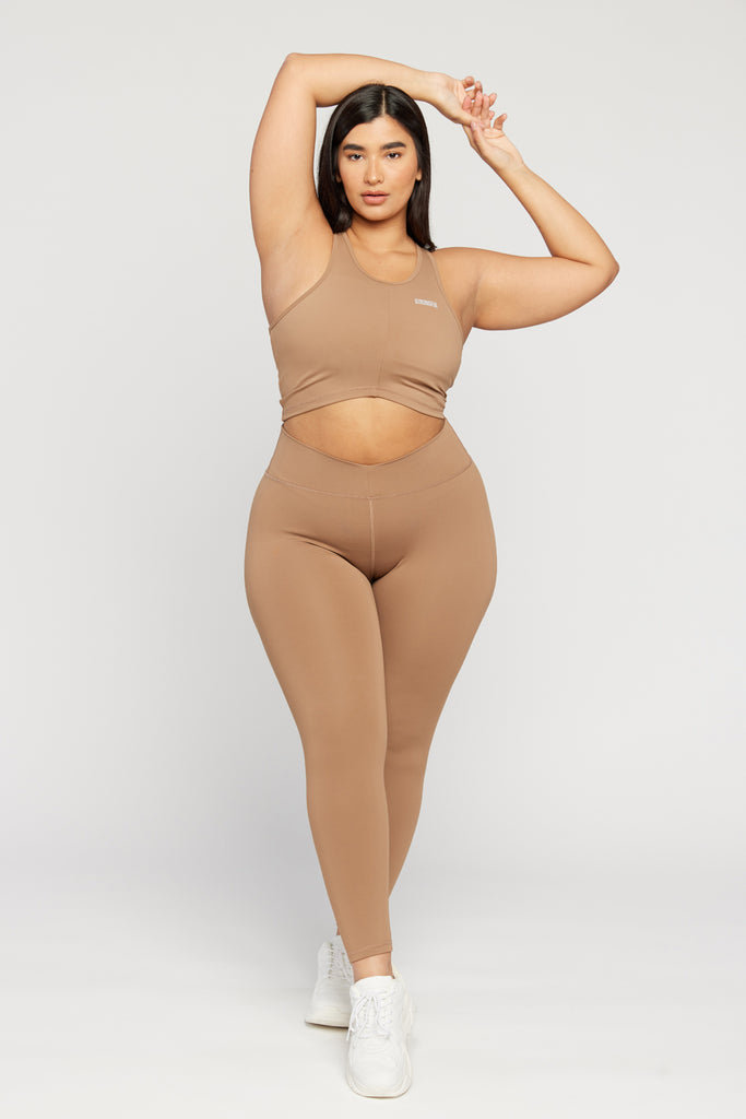 Aura - טופ גופיה בצבע מוקה | L