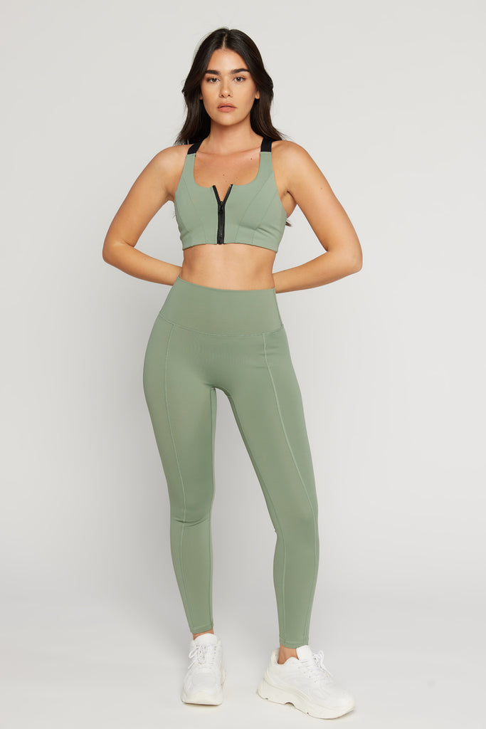 Aura - טופ ספורטיבי עם רוכסן קדמי בצבע ירוק | XS