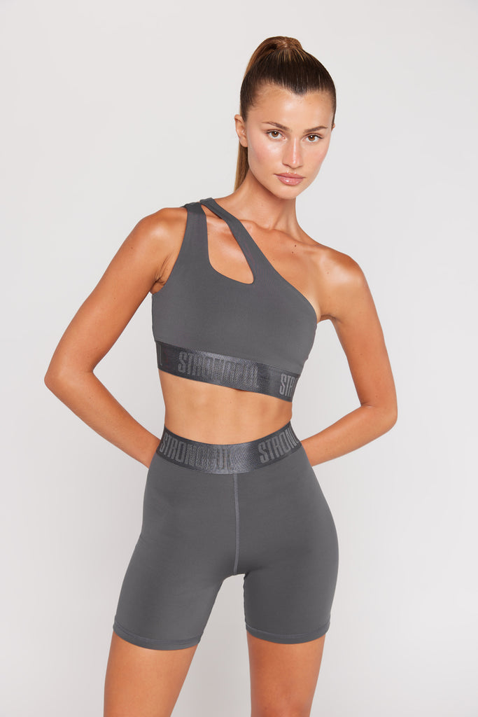 שורט אקסל בצבע אפור | XS