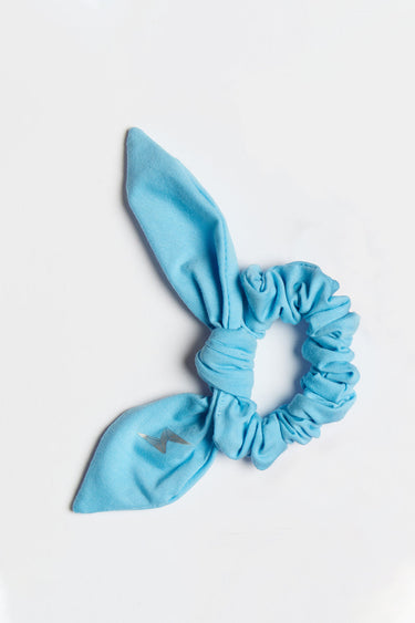 גומיית סקראנצ'י עבה לאיסוף השיער בצבע כחול
